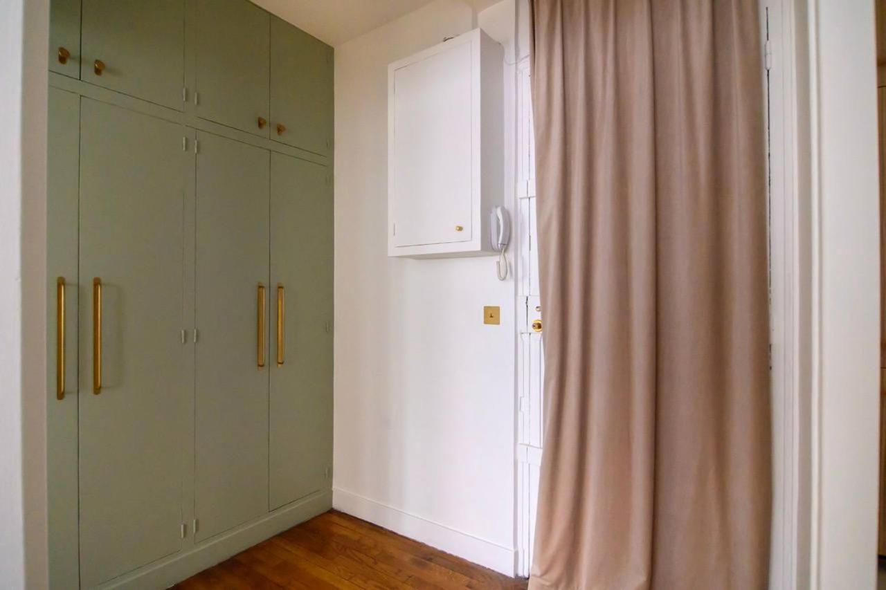 Deco St Antoine Appartement Parijs